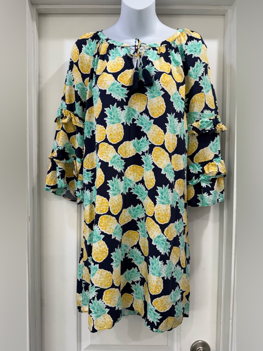 crown & ivy Navy Pineapple 🍍 Tropical Dress Size Large